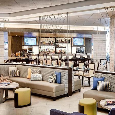 Irvine Marriott Hotel Bagian luar foto