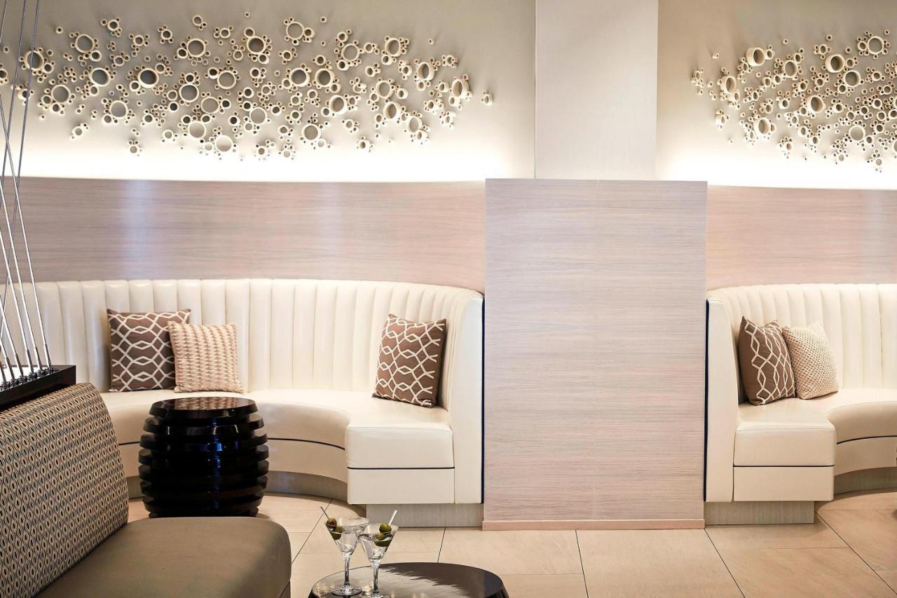 Irvine Marriott Hotel Bagian luar foto