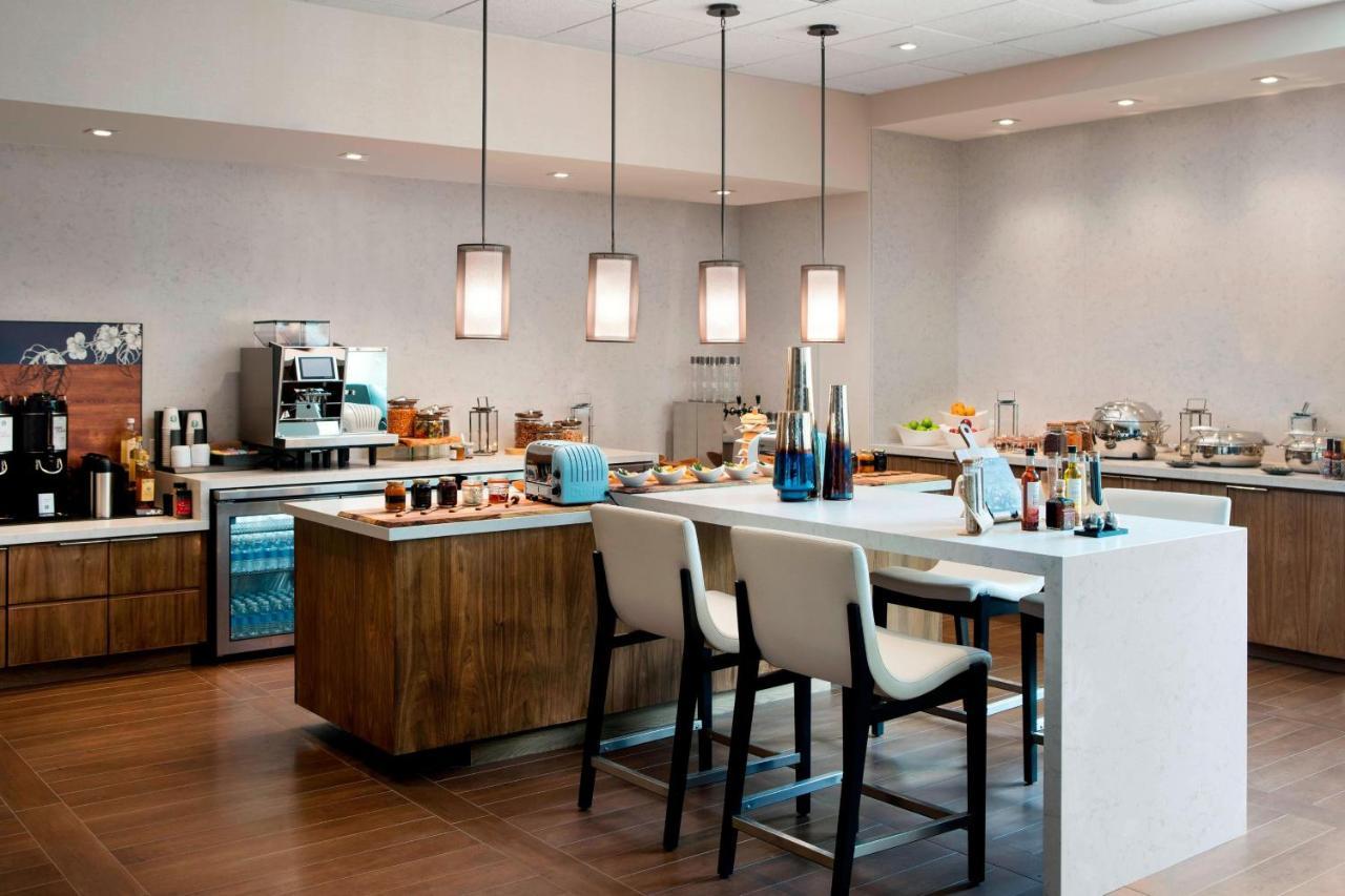 Irvine Marriott Hotel Bagian luar foto