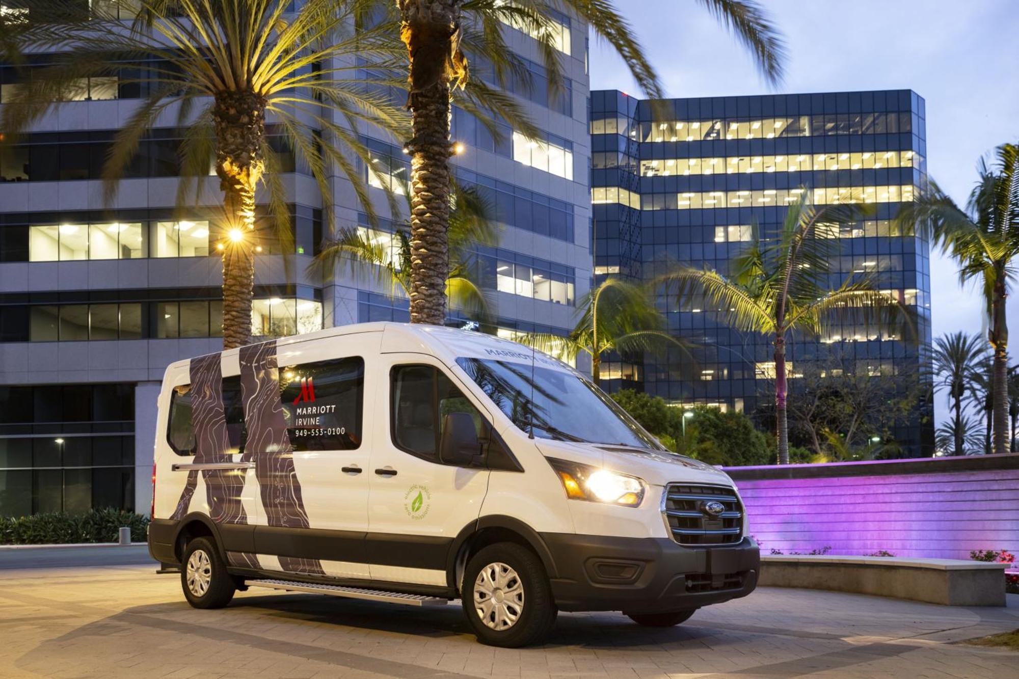 Irvine Marriott Hotel Bagian luar foto