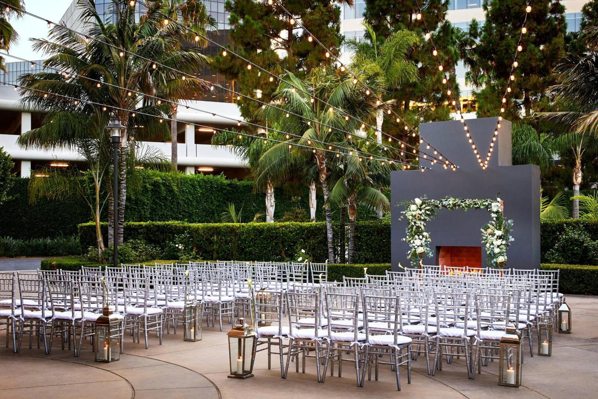 Irvine Marriott Hotel Bagian luar foto