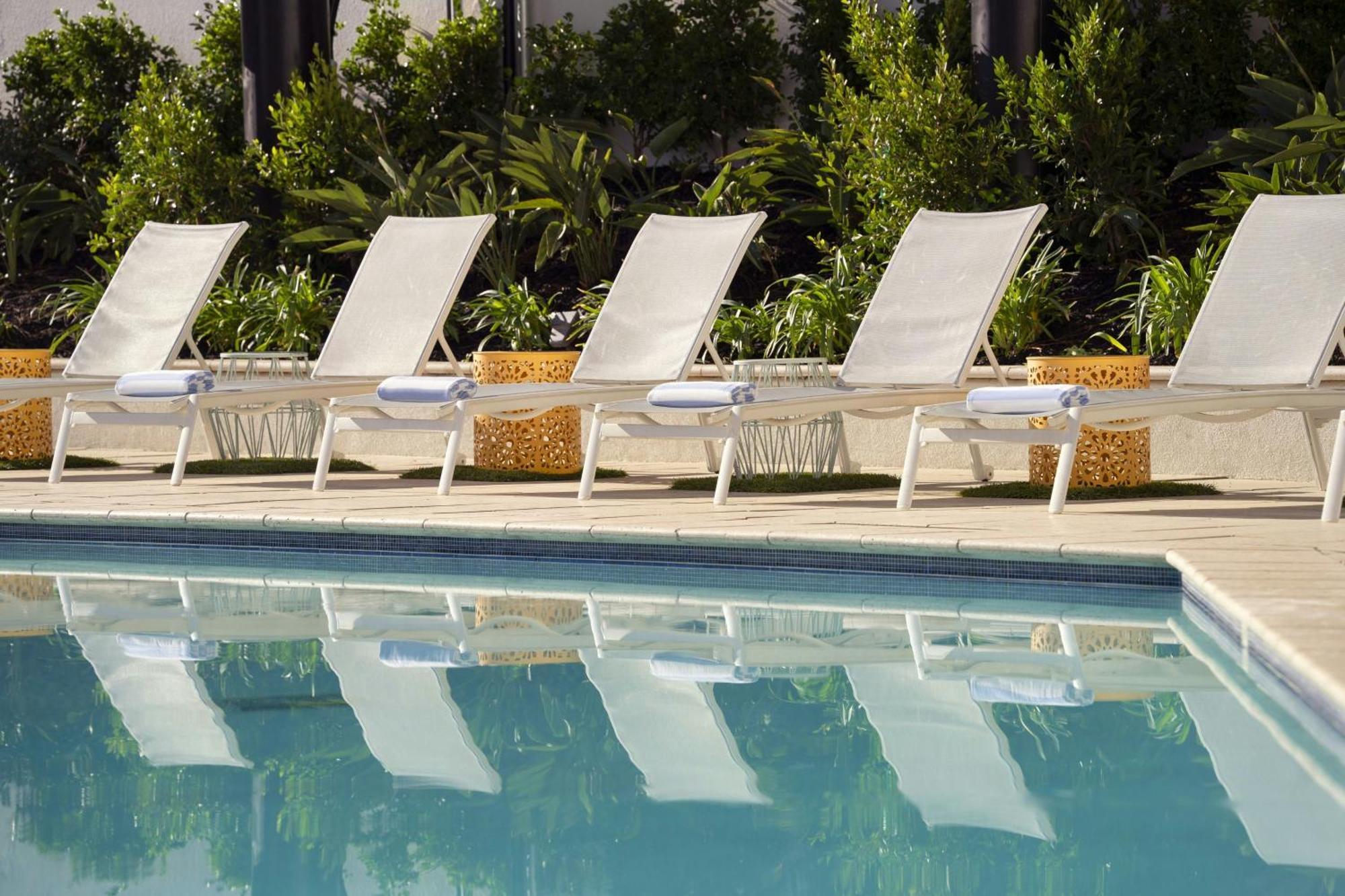 Irvine Marriott Hotel Bagian luar foto