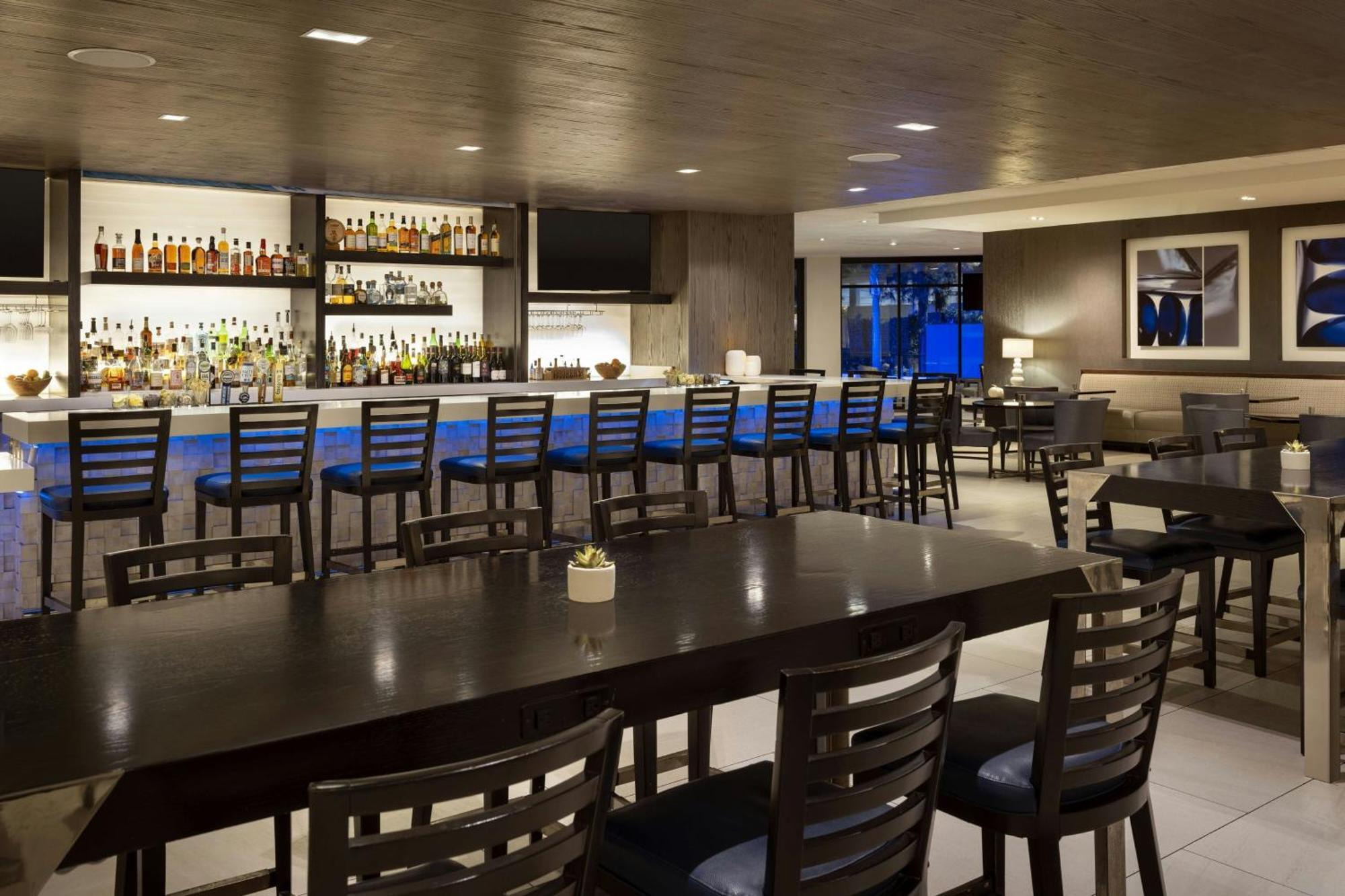 Irvine Marriott Hotel Bagian luar foto