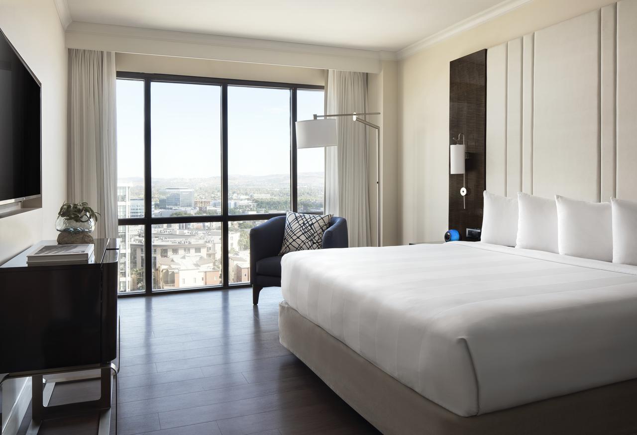 Irvine Marriott Hotel Bagian luar foto