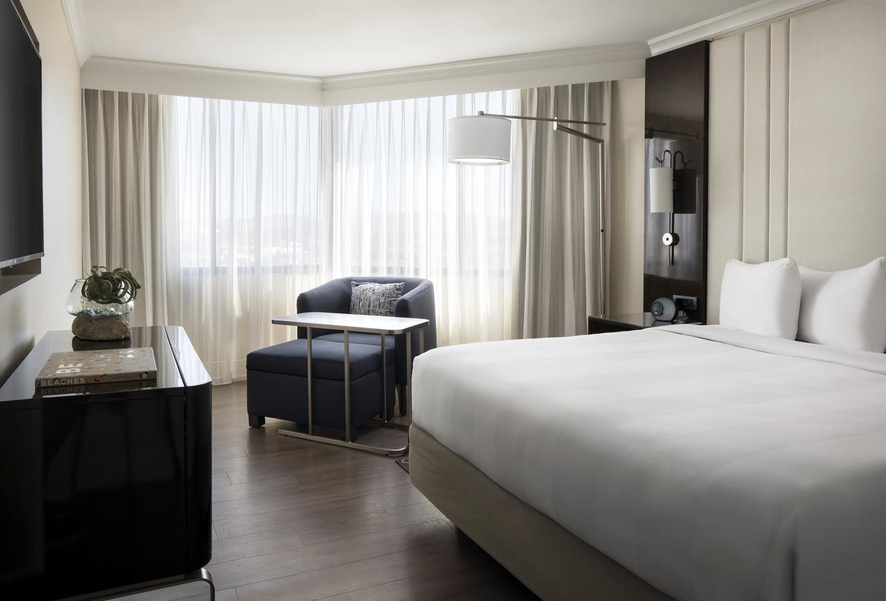 Irvine Marriott Hotel Bagian luar foto